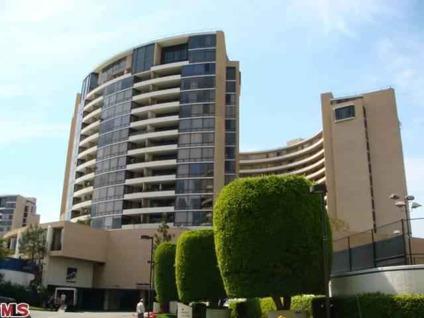 $829,900
Condominium, High or Mid-Rise Condo,Penthouse,Contemporary - Marina Del Rey, CA