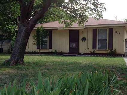 $82,500
Abilene Real Estate Home for Sale. $82,500 2bd/1ba. - Kris Gay of [url removed]
