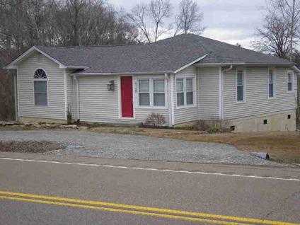 $82,500
Jackson 3BR 2BA, This is very nice updated 3/2 vinyl home