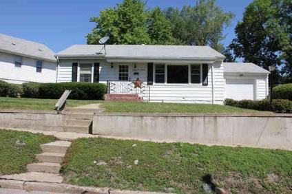 $83,900
Sioux City 2BR 1BA, Great '50 Westside Ranch with oak floors