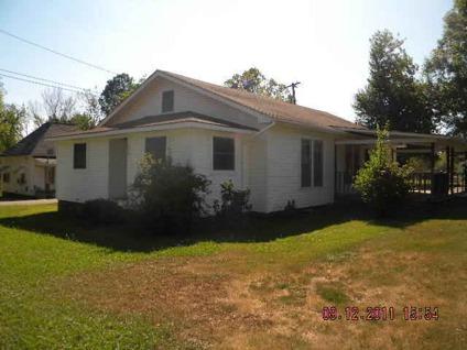 $84,500
Clarksville 3BR 1BA, A newly polished gem right in the