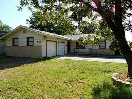 $85,000
Abilene Real Estate Home for Sale. $85,000 3bd/1.10ba. - Jim Hatchett