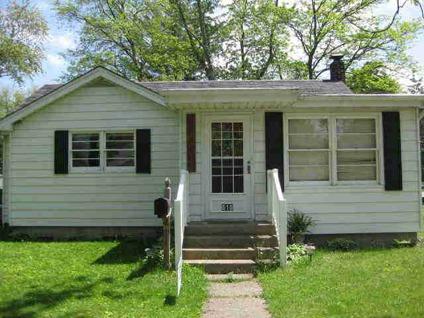 $85,000
Culver 1BA, Hardwood floors in this well maintained 2