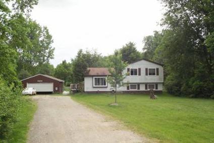 $85,000
Fowlerville 1BA, Nice location close to town for this 3
