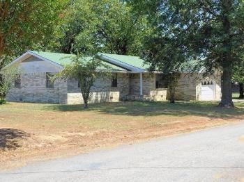 $85,000
Plainview 3BR 2BA, Listing agent and office: John Young