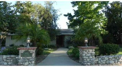 $885,000
Claremont Real Estate Home for Sale. $885,000 3bd/3.0ba. - Century 21 Masters