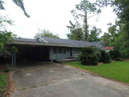 $88,000
Thibodaux, Charming 3 bedrooms, 2.5 bath home with large