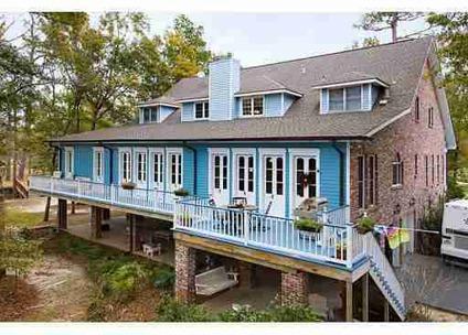$895,000
Covington 5BR 4.5BA, Amenities incl shared boat launch