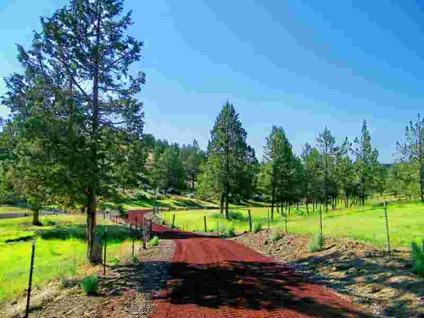 $895,000
Prineville 3BR 2BA, New beginnings at the end of the road