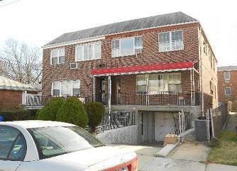 $898,000
Flushing 5BR 2.5BA, Great Location, Near Bus Q26 To