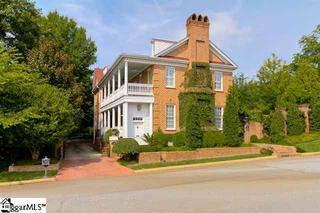 $899,000
Beautiful brick Charleston style single house...