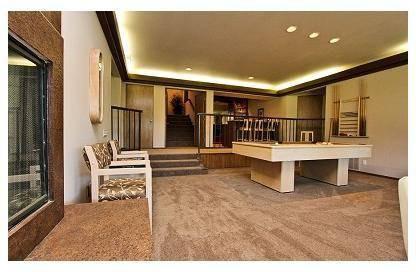 $899,000
Lake Arrowhead 4BR 3.5BA, This fabulous Country Club Estate