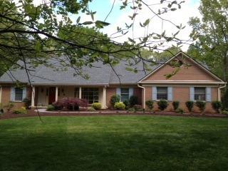 $899,900
Beautiful 4 BR Home on 5 Acres in Clifton
