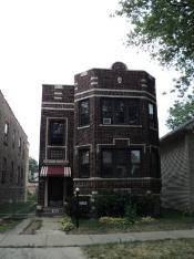 $89,000
Chicago 2BA, Move in ready Brick 2 flat that features (6)