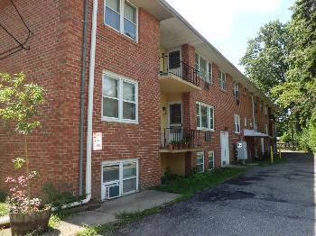 $89,000
Clifton 1BR 1BA, WHY RENT WHEN YOU CAN OWN FOR LESS THAN