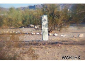 $89,000
Quartzsite, Large centrally located parcel with easy access