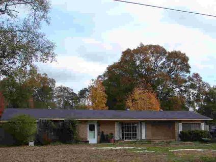 $89,500
Silsbee 3BR 2BA, GREAT BUY--3/2/2 LARGE FAMILY ROOM