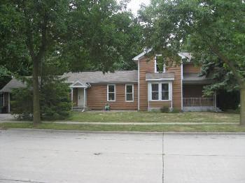 $89,900
Appleton 1.5BA, 4 BEDROOMS! Space and privacy can be found