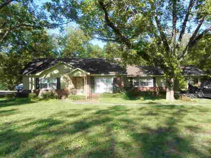 $89,900
Glennville 2BR 2BA, Just starting out or retiring--take a