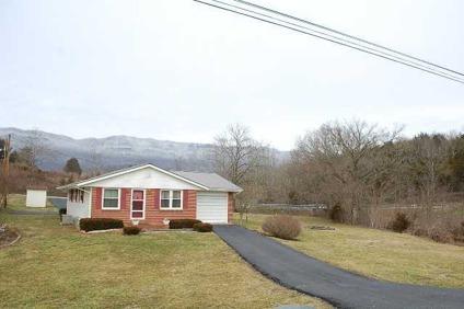 $89,900
Harrogate, this delightful home with 3 bedrooms and one full