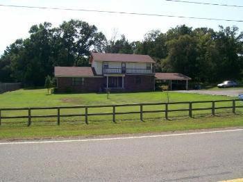 $89,900
Plainview 3BR 2.5BA, Nice Home on 1.6 acres,2 miles from