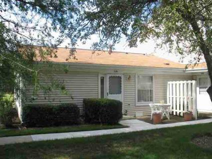 $89,900
Schaumburg 2BR 1BA, JUST FOR YOU! RANCH STYLE QUAD WITH