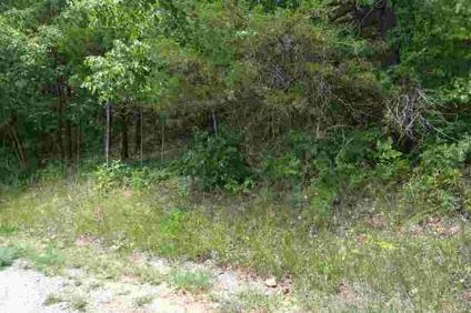 $8,000
Galena, Wooded lot in small, quiet neighborhood just a block