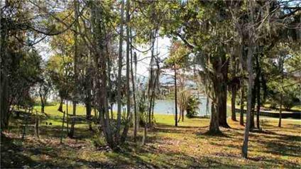 $8,700
Onalaska, Nice waterview lot in a premier subdivision with