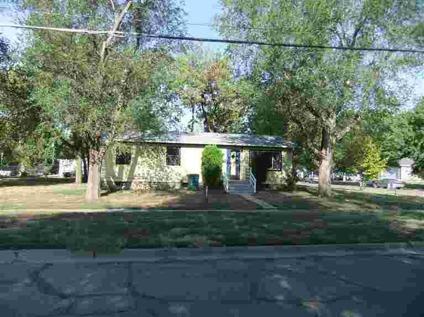 $91,500
Abilene 1BA, This 1977 Wardcraft home has 3 good sized