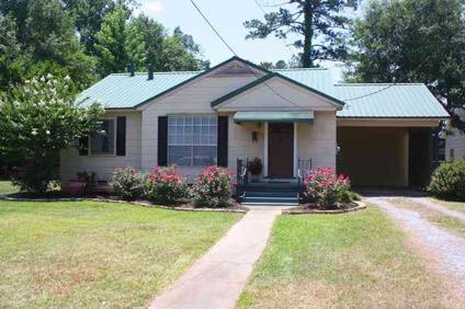 $91,900
Petal, You will love this 4br/2ba home with gorgeous