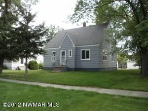 $91,900
Thief River Falls, Very nice 3 Bedroom home that has been