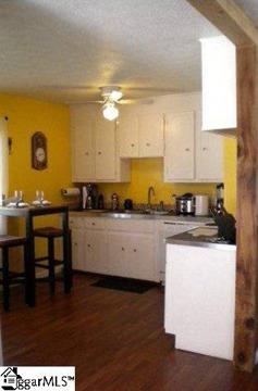 $91,900
Travelers Rest 2BR 1BA, Great house in a quiet/private