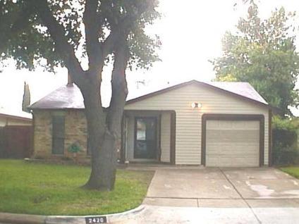 $92,000
Pride of Ownership Shows In This Arlington 3BR/2BA Home!