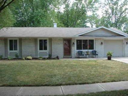 $92,400
PERFECT STARTER HOME with great updates!