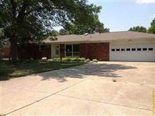 $92,700
Mulberry 3BR 2BA, Brick Ranch with a nice screened porch