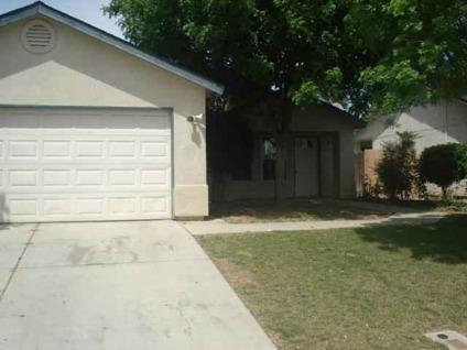 $93,000
Madera 2BA, Nice 4 bedroom on elevated lot with designer