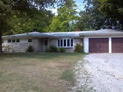 $94,900
Carbondale 3BR 1BA, Needs TLC and priced accordingly!