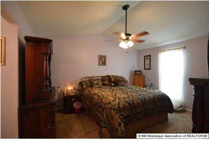 $94,900
Horn Lake, Charming 3 bedroom, 2 bath home with split plan