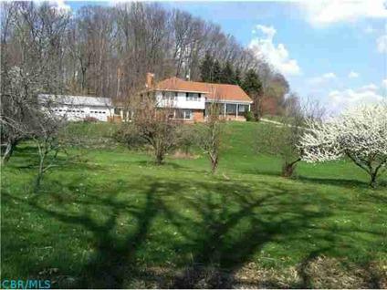 $94,900
Mount Perry 5BR 2.5BA, Large home situated on 1 acre country