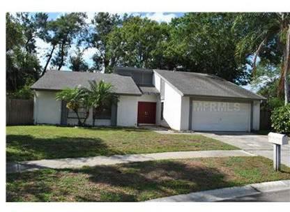 $95,000
Tampa 2BA, Located inside Plantation, this block home