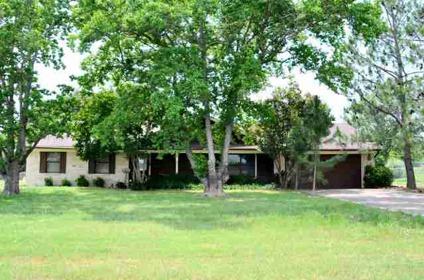 $96,500
Sulphur Springs, Country Living close in This 3 bedroom