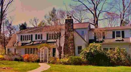 $975,000
Fee Simple, Colonial - Verona Twp., NJ
