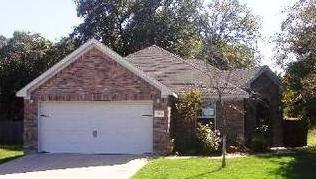 $98,000
Fort Worth, You can purchase this 3Br/2Ba ranch today and