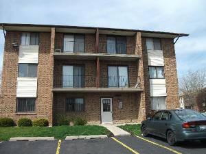 $98,300
Orland Park 2BR 2BA, Must see this gorgeous unit.