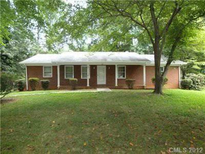 $98,500
Statesville, Nice home in great location. 3 bedrooms