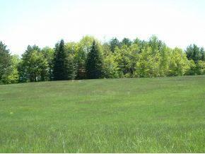 $98,900
Madbury, Wonderful pastoral setting offered here in this two