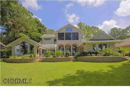 $999,000
Hilton Head Four BR Five BA, Wow! Luxury home in Plantation with
