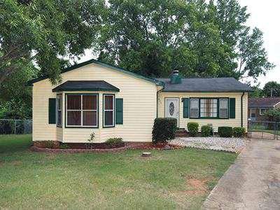 $99,000
Come home to Rolling Green Drive: Real Estate Carolina Group