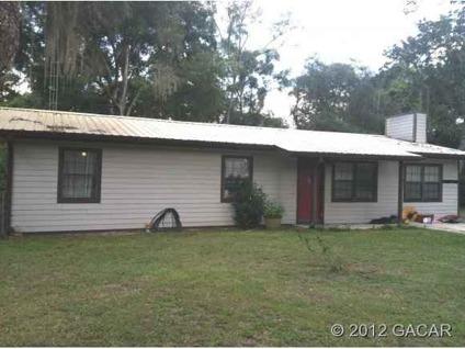 $99,000
Hawthorne Three BR Two BA, Great starter home located in the heart