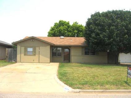 $99,000
Lawton 3BR 1BA, This Home is Ready for a New Family!